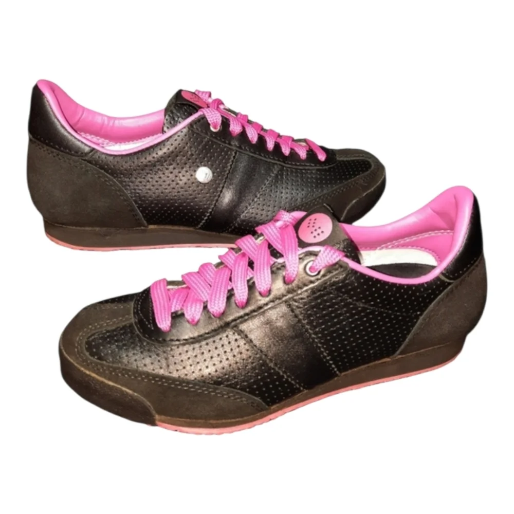 Botas 66 Black/Neon Pink Leather Athletic Sneaker SZ 5